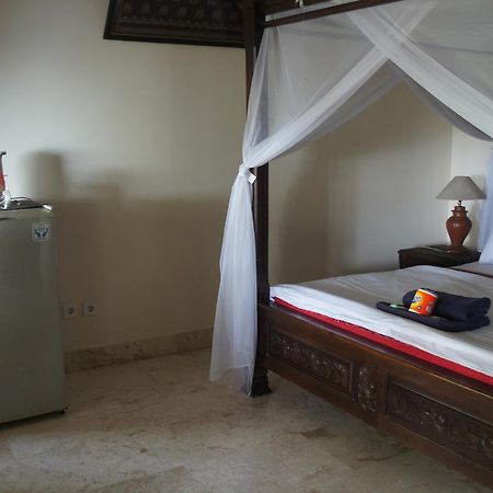 Batu Bolong Cottages Mangsit Exterior foto