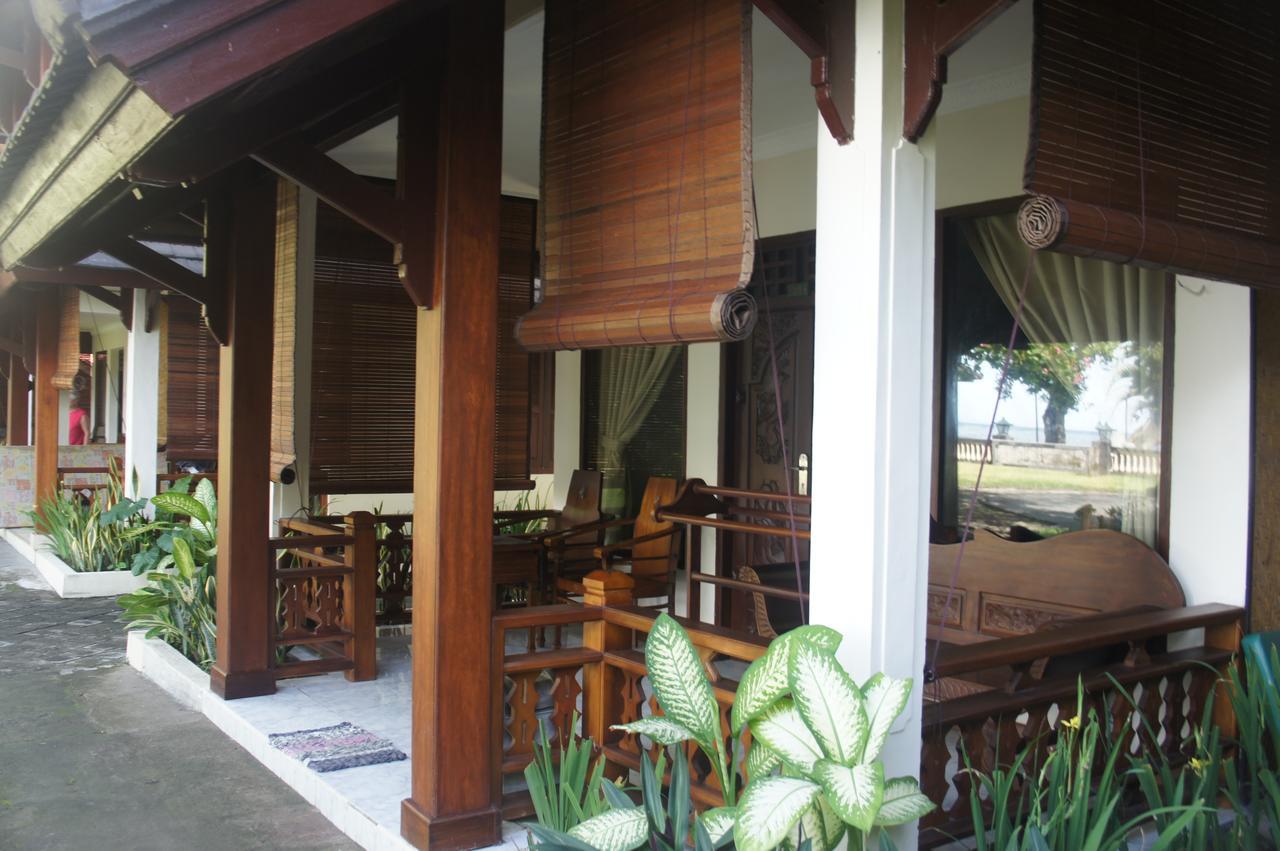 Batu Bolong Cottages Mangsit Exterior foto