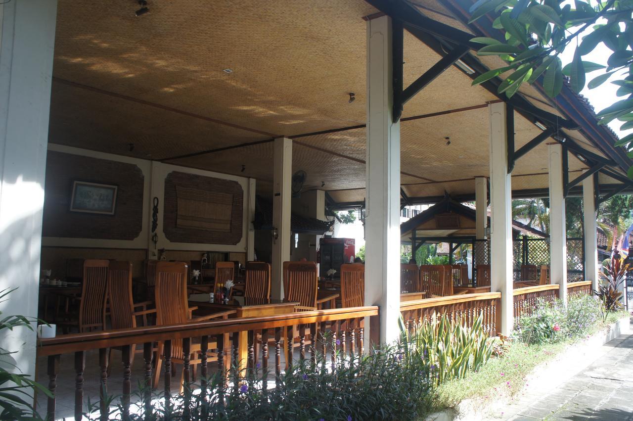 Batu Bolong Cottages Mangsit Exterior foto