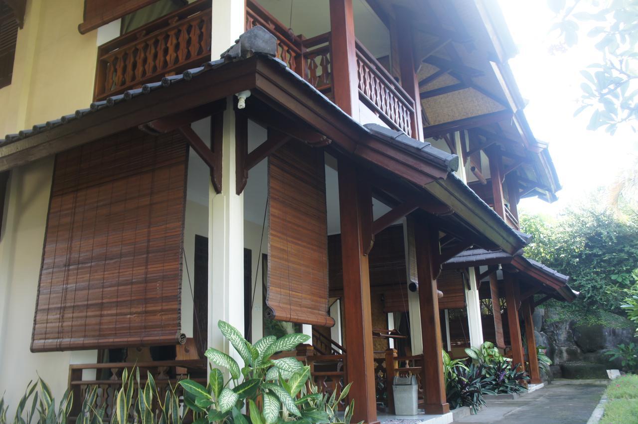 Batu Bolong Cottages Mangsit Exterior foto
