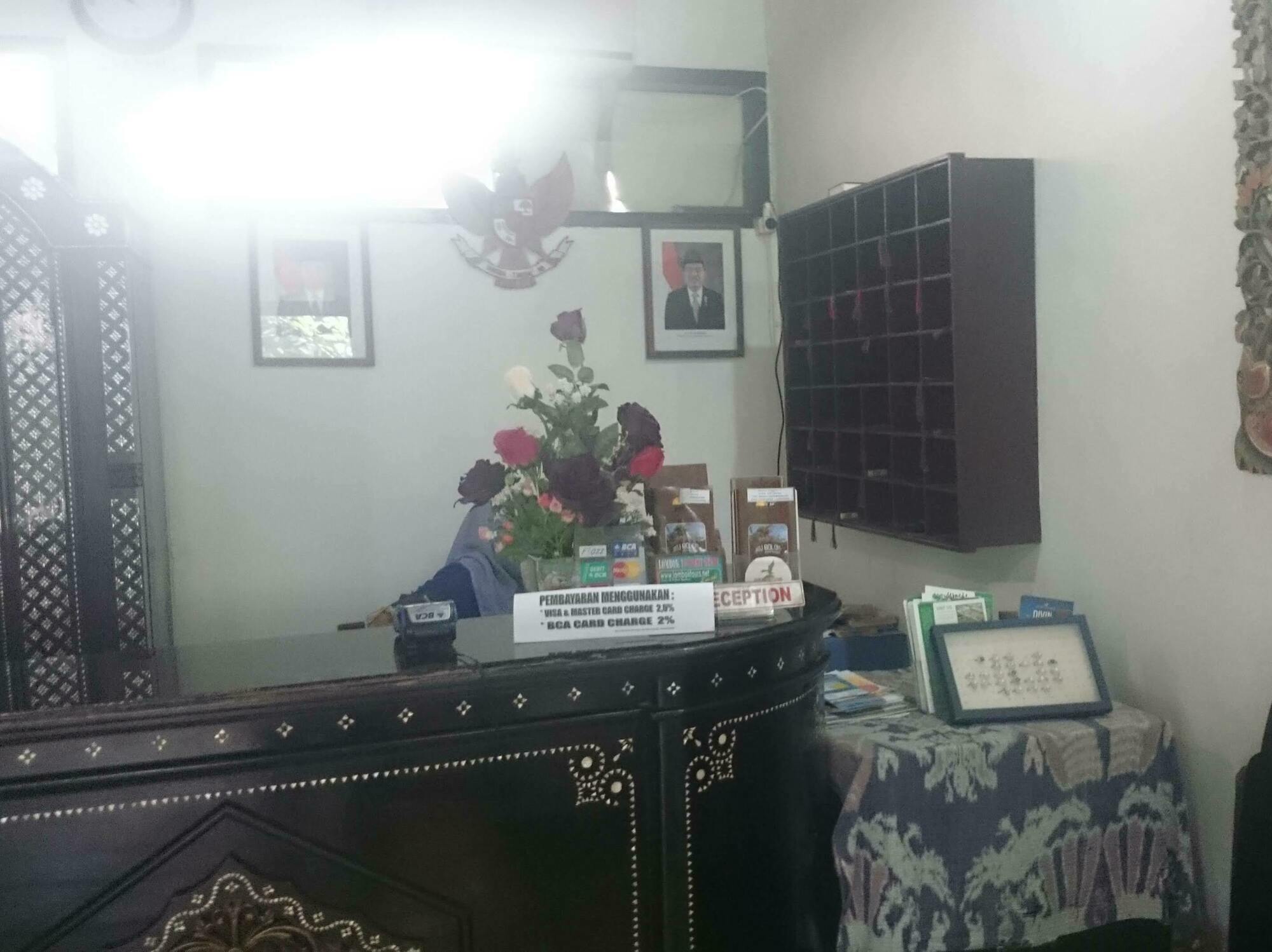 Batu Bolong Cottages Mangsit Exterior foto