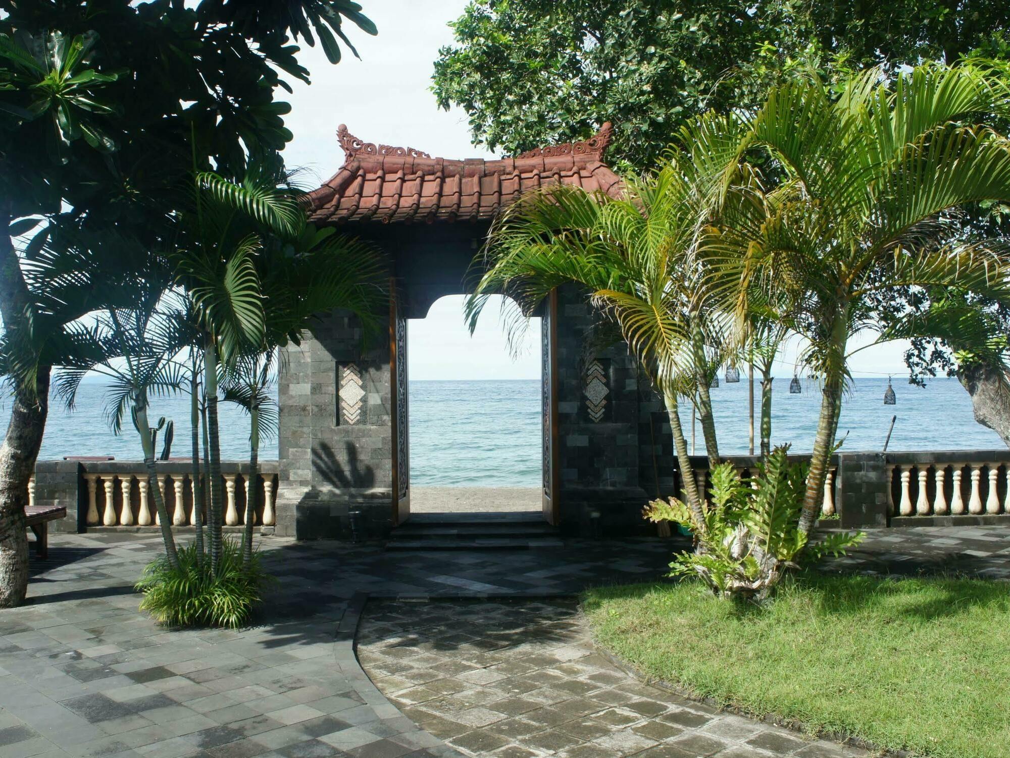 Batu Bolong Cottages Mangsit Exterior foto